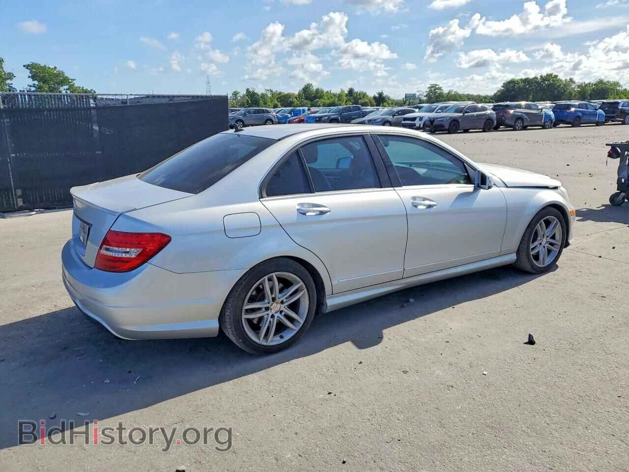 2014 MERCEDES-BENZ C-CLASS - VIN: WDDGF4HB2ER304630 - Фото 3