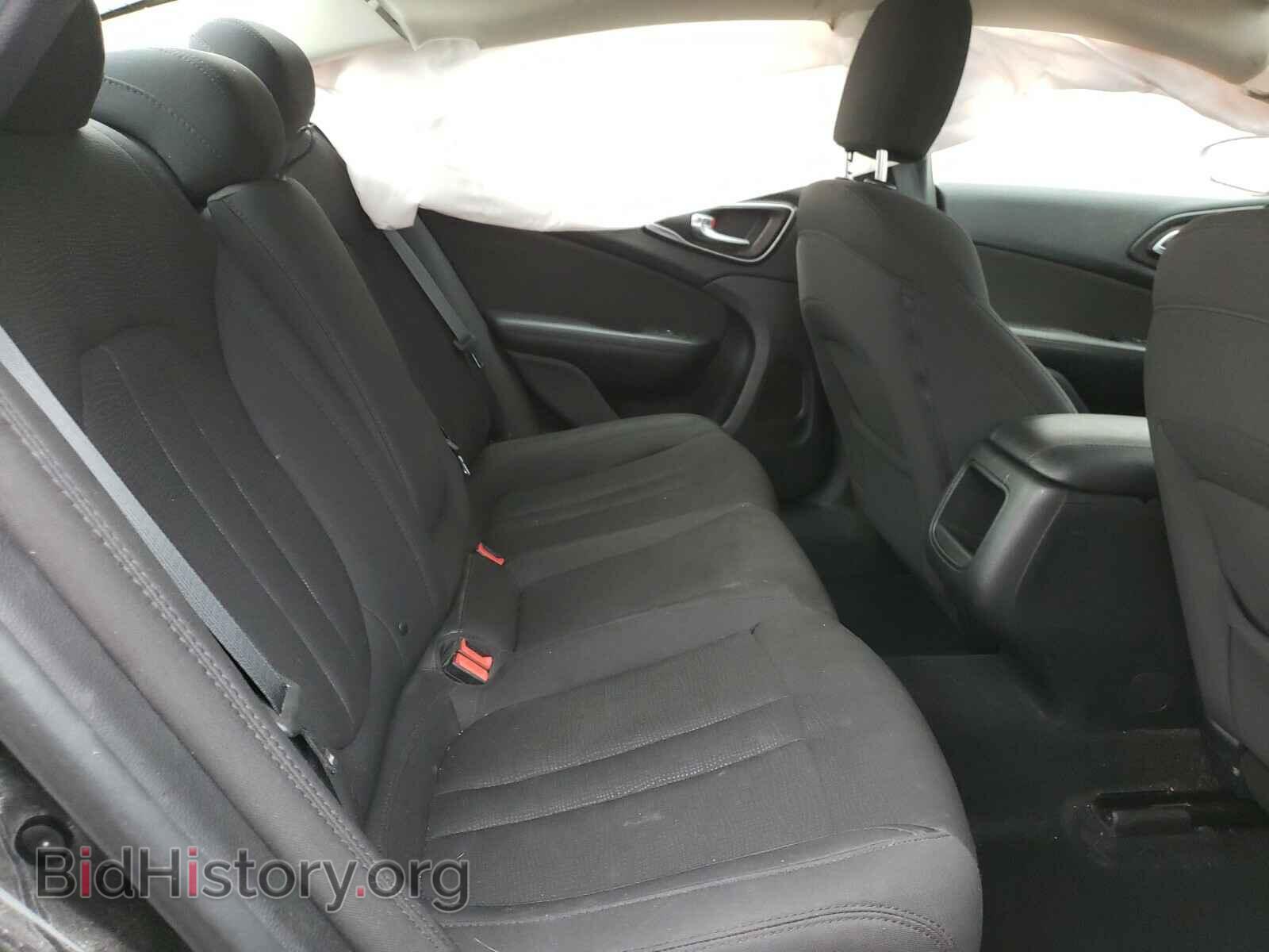 2016 CHRYSLER 200 - VIN: 1C3CCCAB4GN111304 - Фото 6