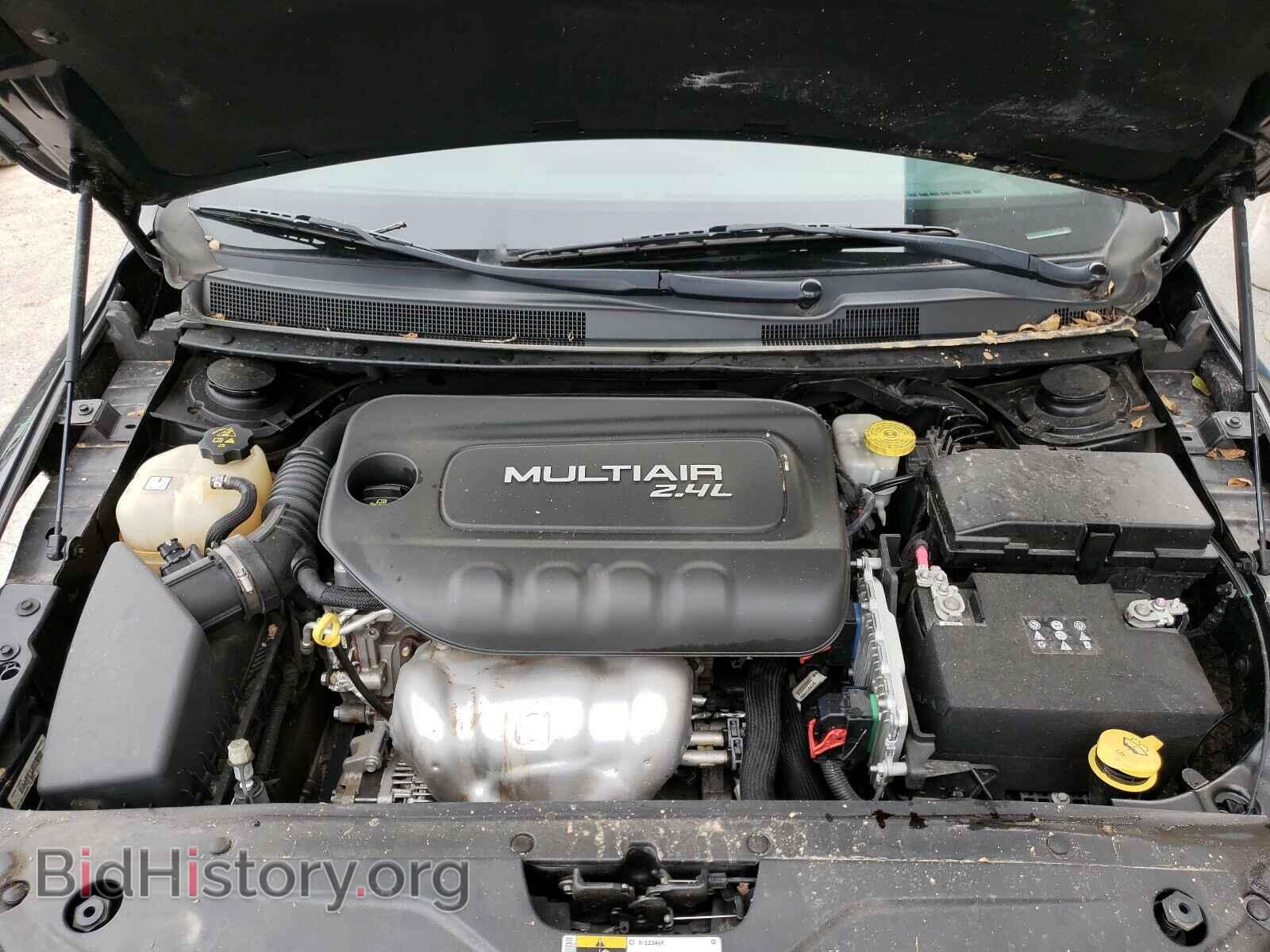 2016 CHRYSLER 200 - VIN: 1C3CCCAB4GN111304 - Фото 7