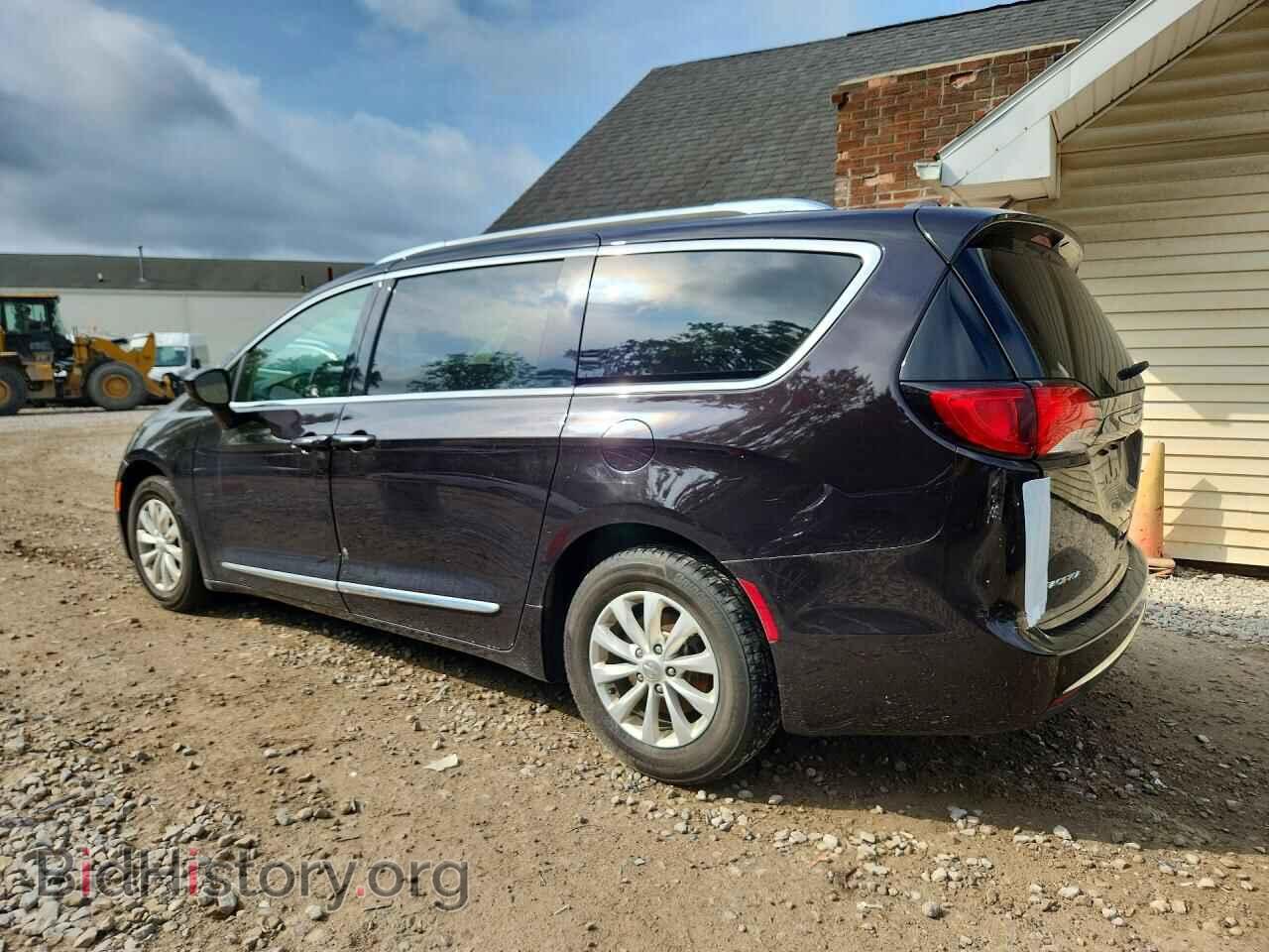 2018 CHRYSLER PACIFICA - VIN: 2C4RC1BG6JR353509 - Photo 2