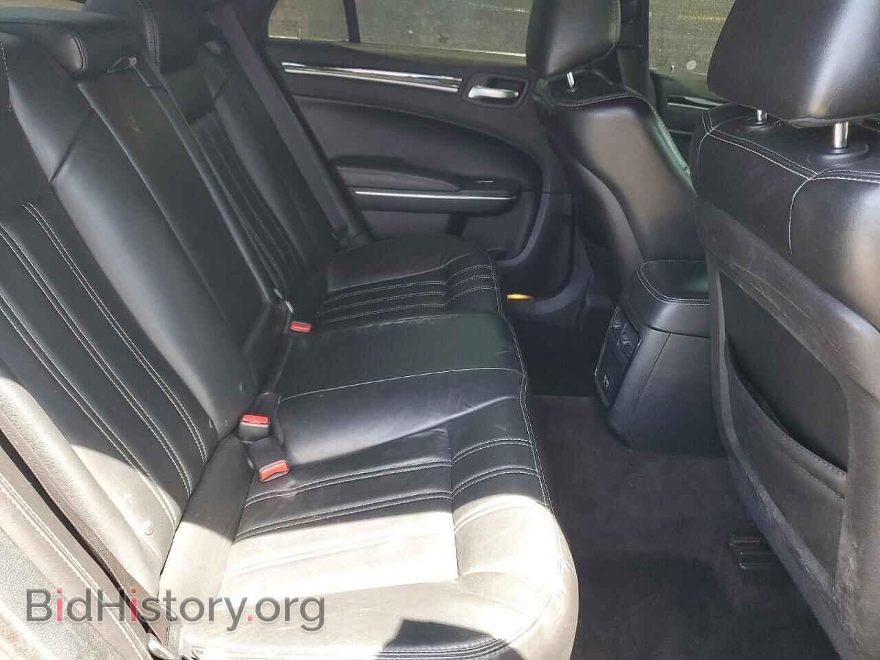2018 CHRYSLER 300 - VIN: 2C3CCAGG6JH141413 - Photo 10