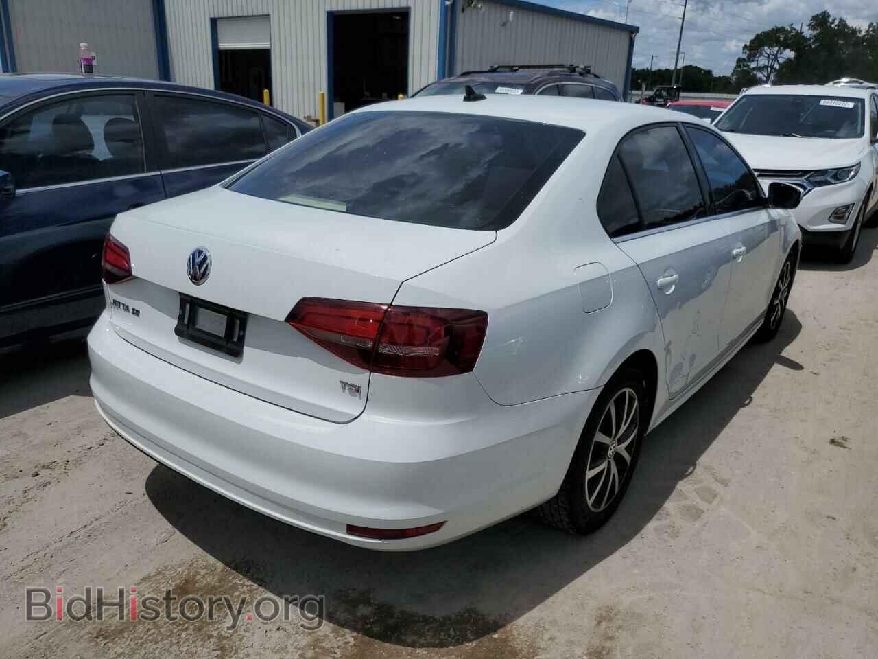 2017 VOLKSWAGEN JETTA - VIN: 3VWDB7AJ3HM319829 - Photo 4