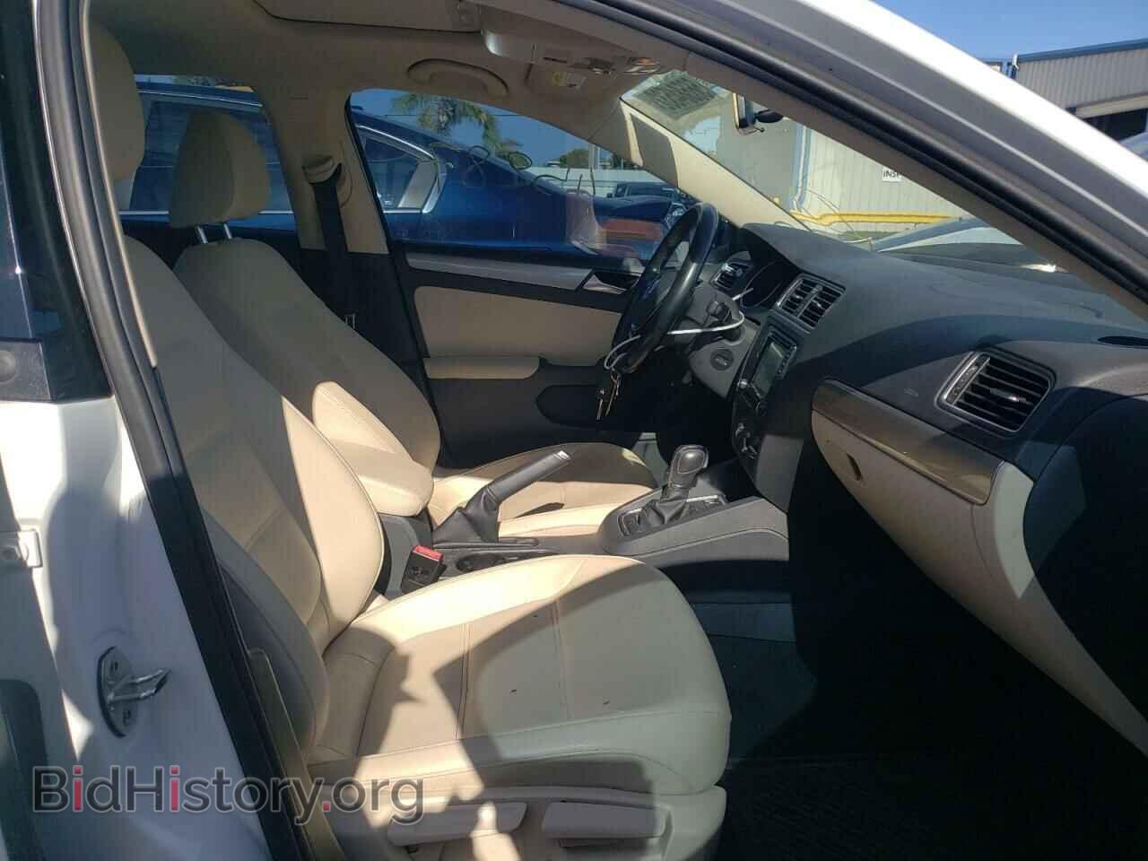2017 VOLKSWAGEN JETTA - VIN: 3VWDB7AJ3HM319829 - Photo 5