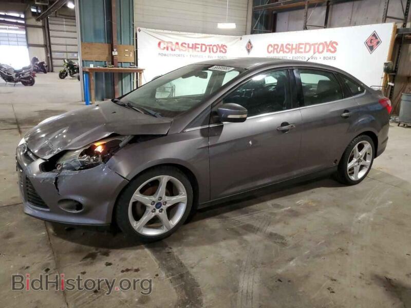 2012 Ford FOCUS Titanium (VIN 1FAHP3J27CL118488) — фото 1 из 14, Copart, повреждение: передняя часть