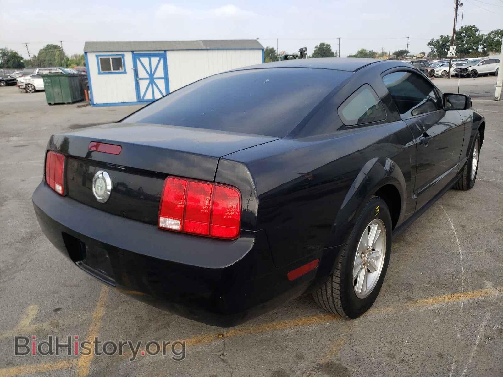 2007 FORD MUSTANG - VIN: 1ZVFT80N175282512 - Фото 4