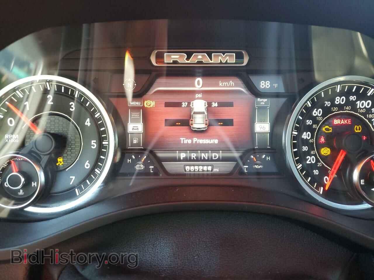 2019 RAM 1500 - VIN: 1C6SRFJT3KN777179 - Фото 9
