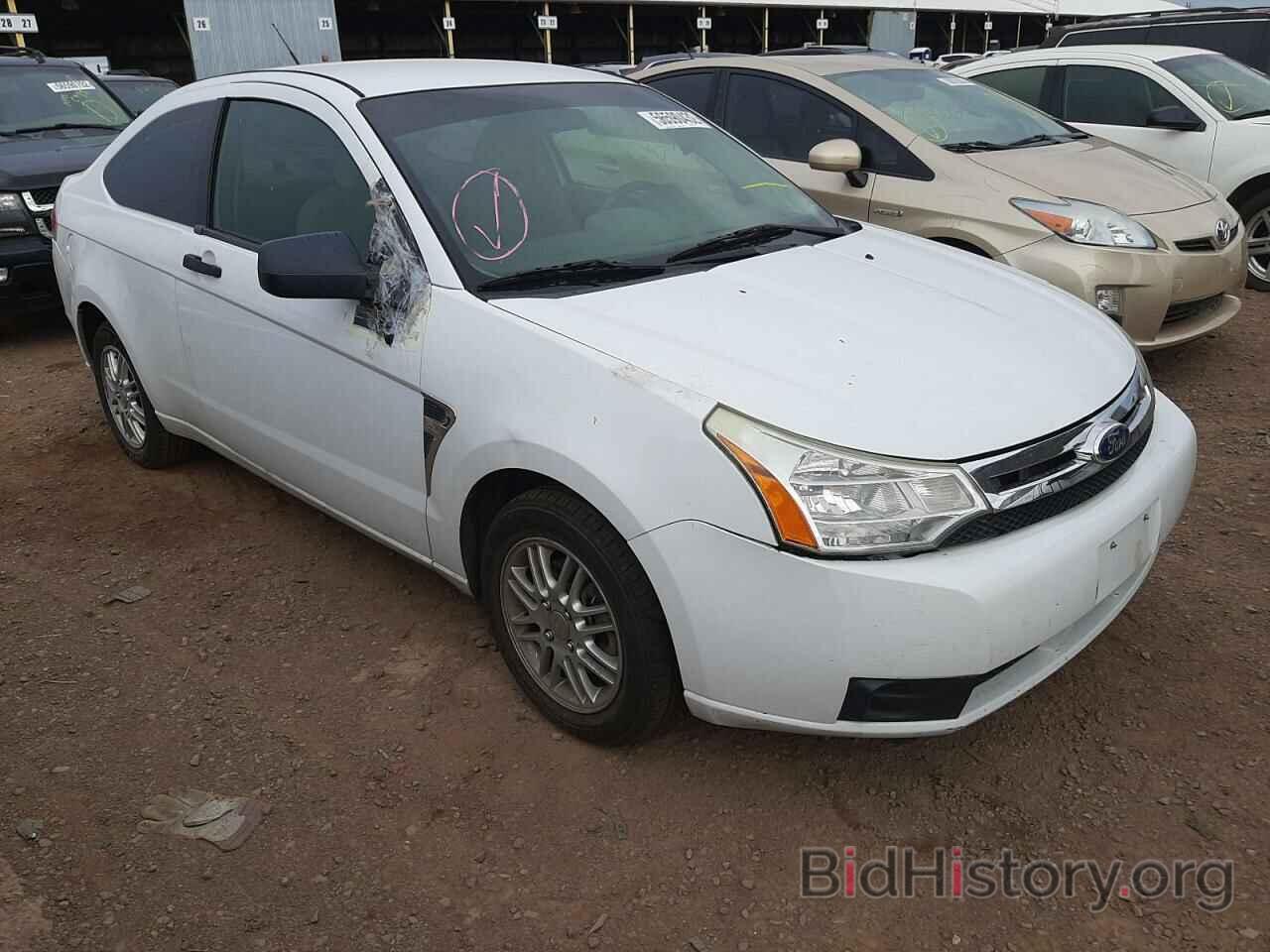 Photo 1FAHP33N68W215985 - FORD FOCUS 2008