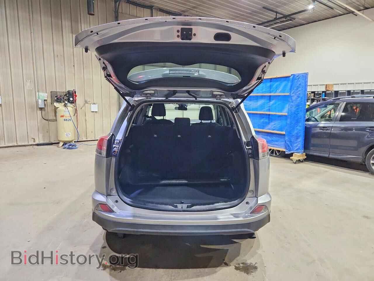 2017 TOYOTA RAV4 - VIN: 2T3BFREV8HW575003 - Фото 6