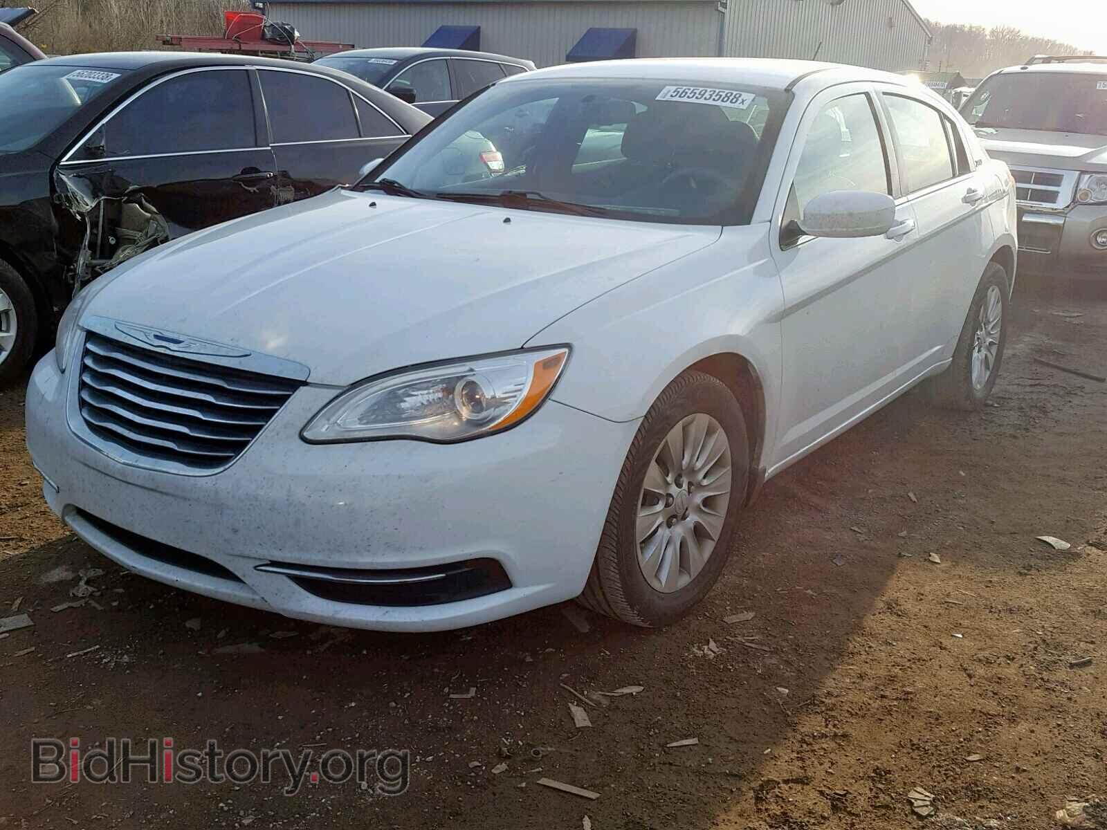2013 CHRYSLER 200 - VIN: 1C3CCBAG6DN599804 - Фото 2