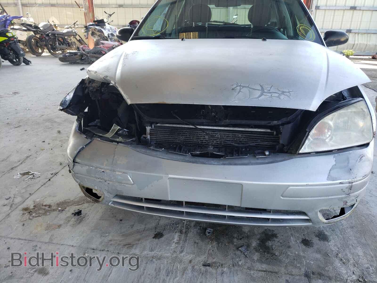 2007 FORD FOCUS - VIN: 1FAFP37NX7W310307 - Фото 9