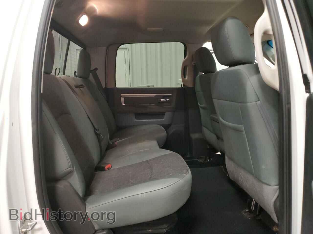 2018 RAM All Models - VIN: 3C6UR5DJ6JG183111 - Photo 10