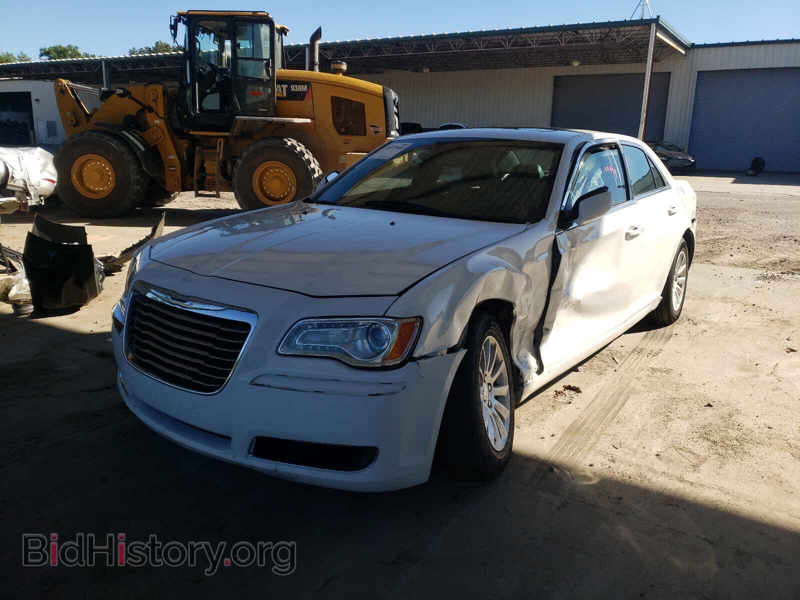 2014 CHRYSLER 300 - VIN: 2C3CCAAG9EH235722 - Фото 2