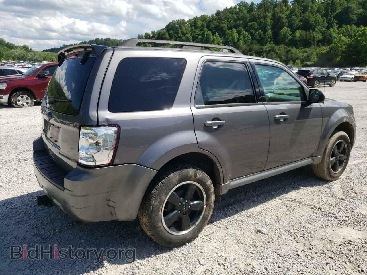 2011 FORD ESCAPE - VIN: 1FMCU0D77BKC21994 - Фото 3