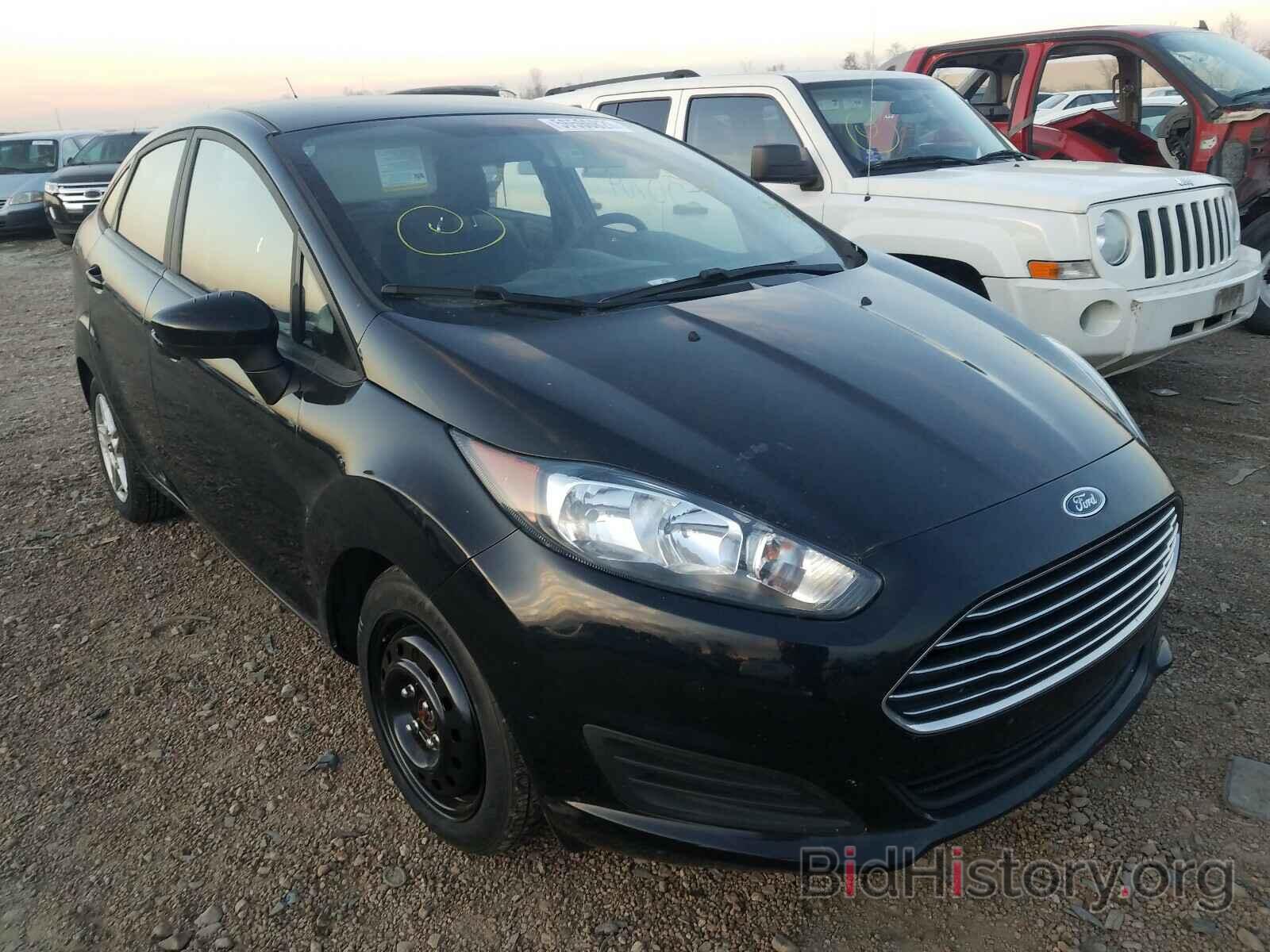 Photo 3FADP4BJ9HM144557 - FORD FIESTA 2017