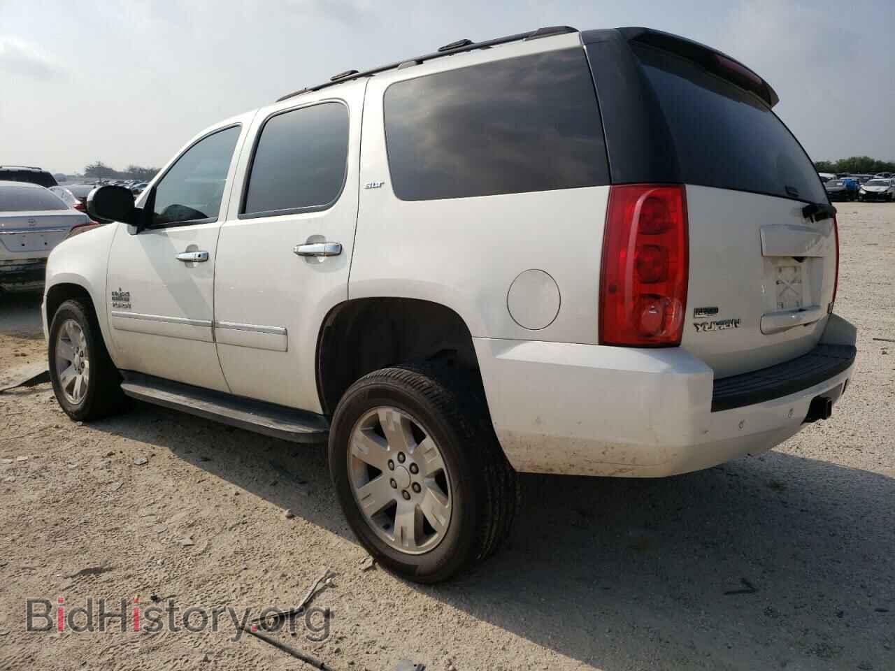 2011 GMC YUKON - VIN: 1GKS1CE05BR238638 - Фото 2