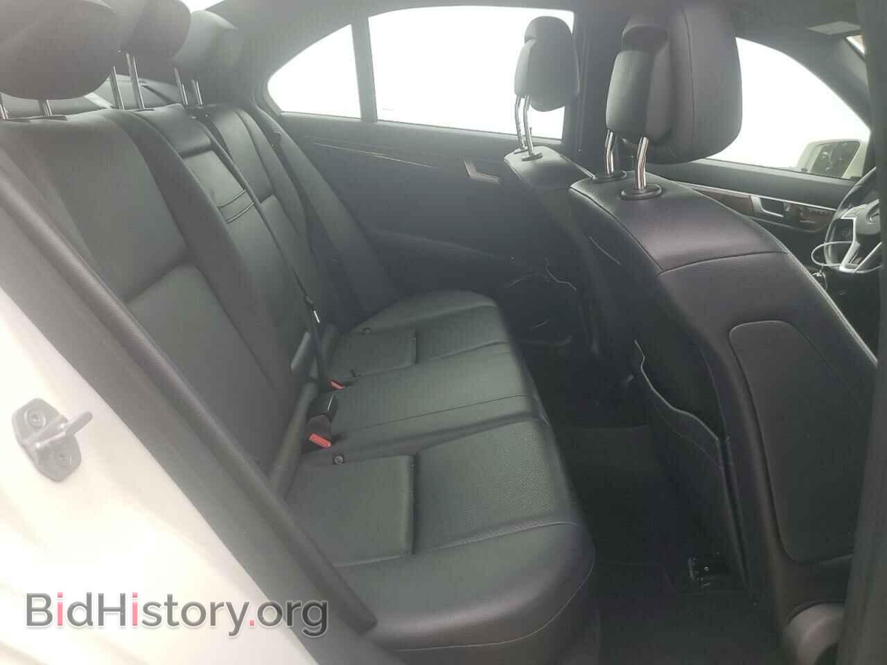 2012 MERCEDES-BENZ C-CLASS - VIN: WDDGF4HB8CR215366 - Фото 10