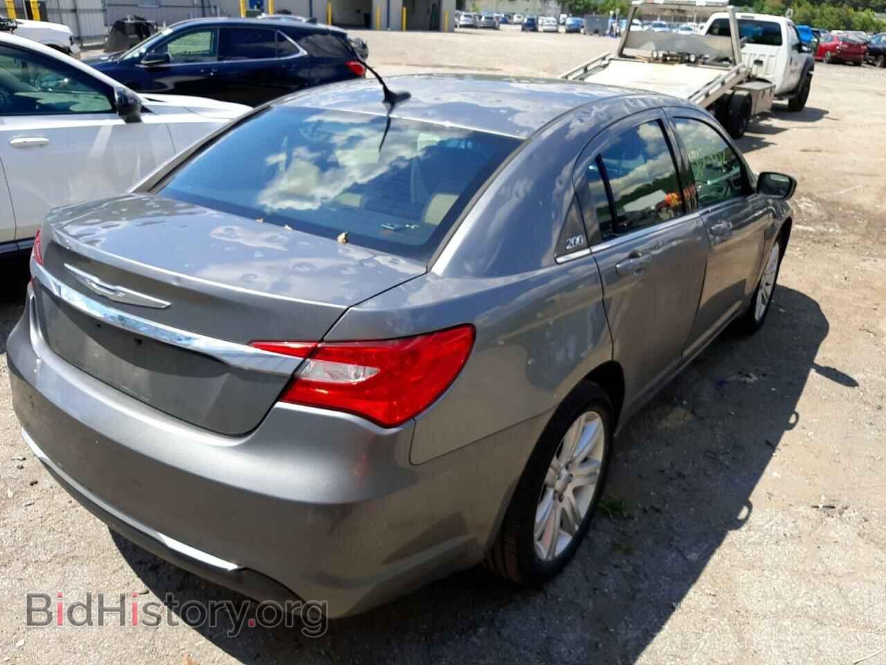 2011 CHRYSLER 200 - VIN: 1C3BC1FB0BN611705 - Фото 4