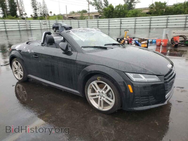2017 Audi TT (VIN TRUT5CFVXH1004734) — фото 4 из 12