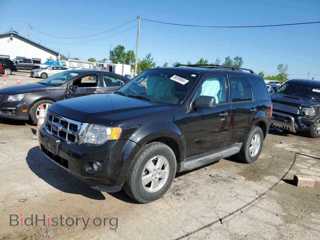 Фотография 1FMCU0D78BKA12182 - FORD ESCAPE 2011