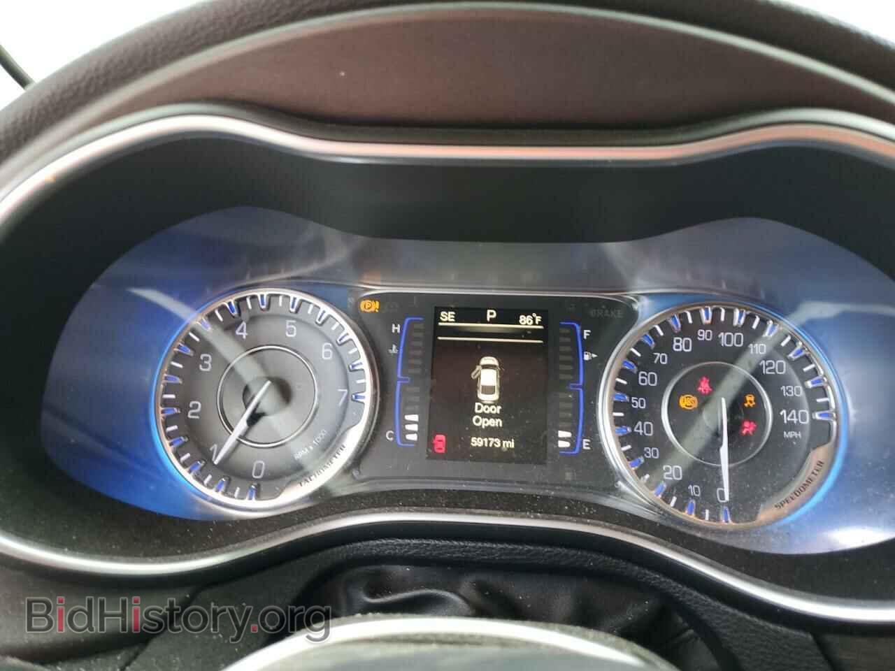 2016 CHRYSLER 200 - VIN: 1C3CCCABXGN125059 - Фото 9