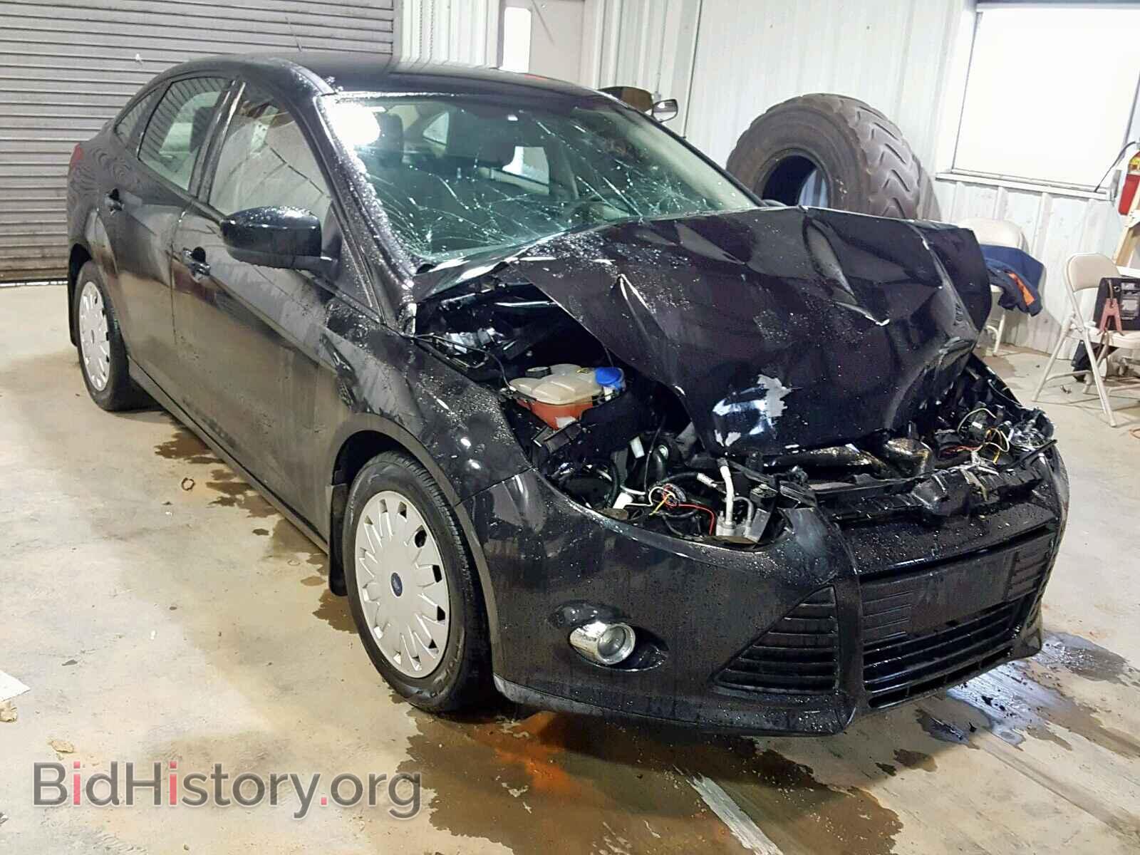 Photo 1FAHP3F28CL390718 - FORD FOCUS 2012