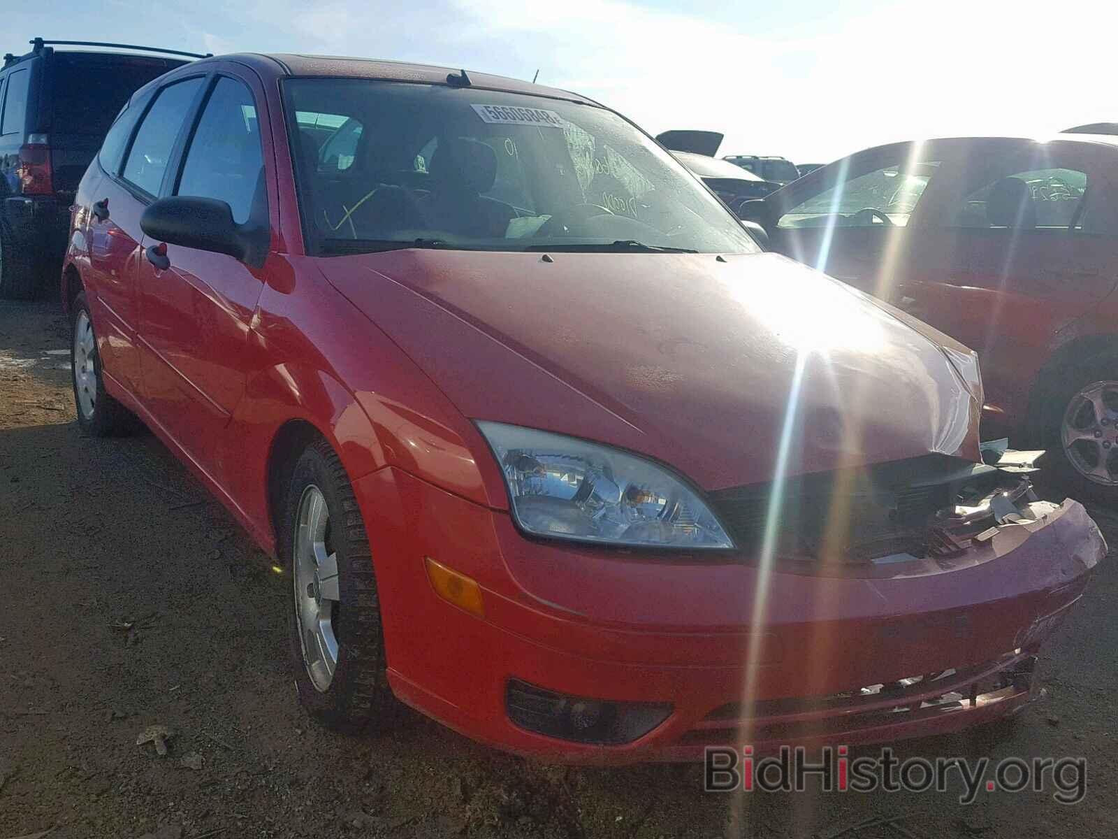 Photo 3FAFP37N35R127010 - FORD FOCUS 2005