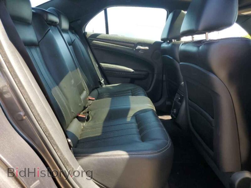 2014 Chrysler 300 (VIN 2C3CCAGG2EH311918) — photo 10 of 12