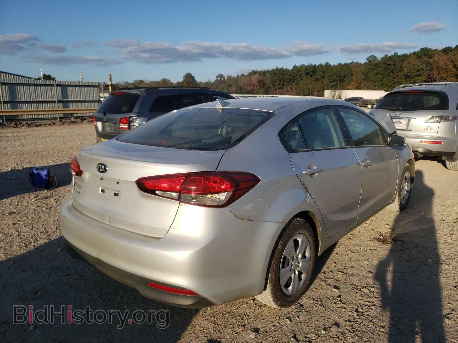 2017 KIA FORTE - VIN: 3KPFK4A71HE087207 - Photo 4