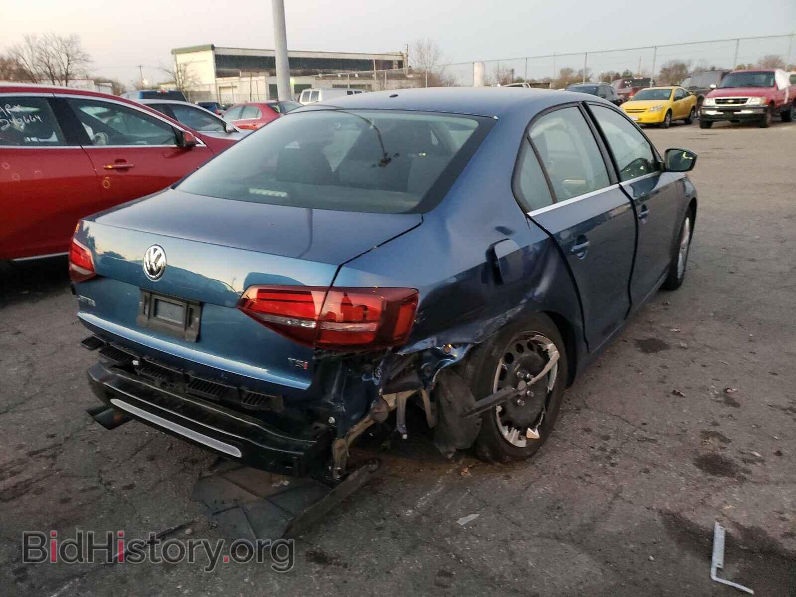 2017 VOLKSWAGEN JETTA - VIN: 3VW2B7AJ4HM387466 - Фото 4