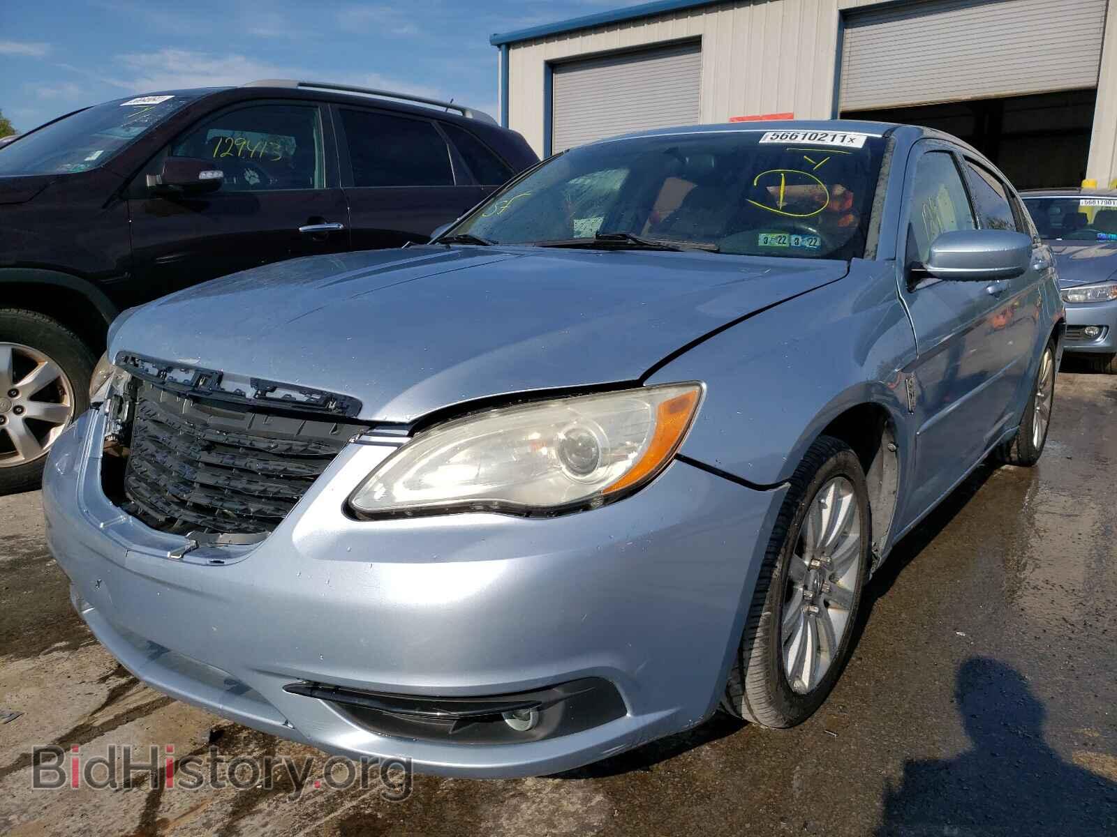 2013 CHRYSLER 200 - VIN: 1C3CCBAB2DN569767 - Фото 2