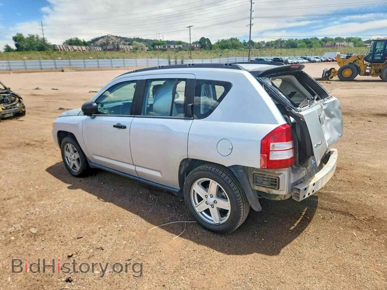 2007 JEEP COMPASS - VIN: 1J8FF47W07D204061 - Фото 2