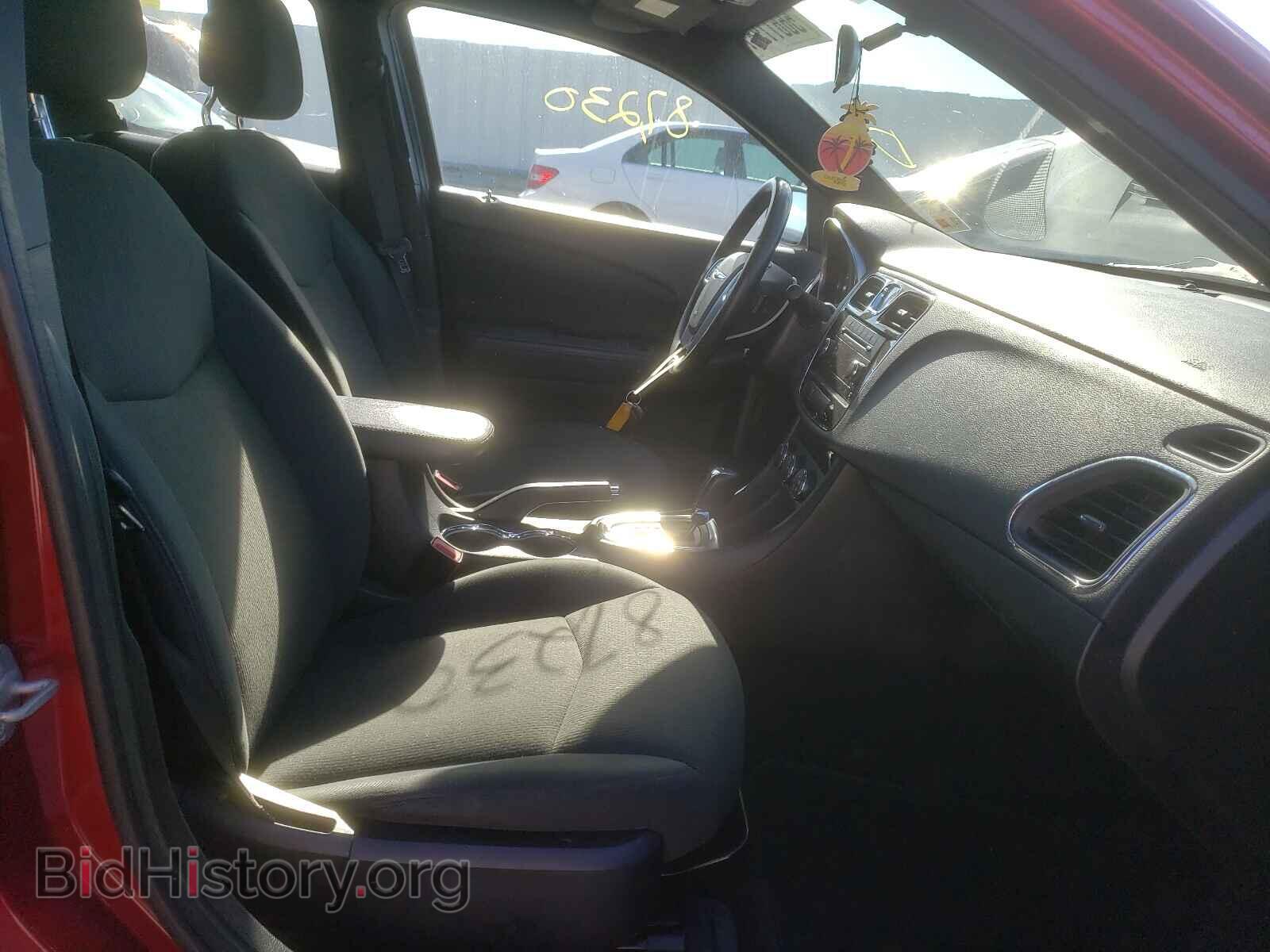 2011 CHRYSLER 200 - VIN: 1C3BC1FB6BN594375 - Фото 5