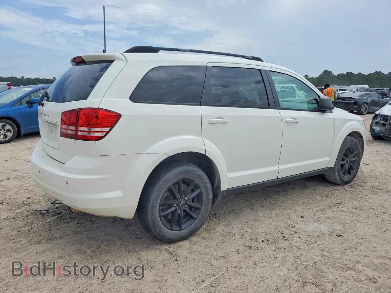 2020 DODGE JOURNEY - VIN: 3C4PDCAB4LT232564 - Фото 3