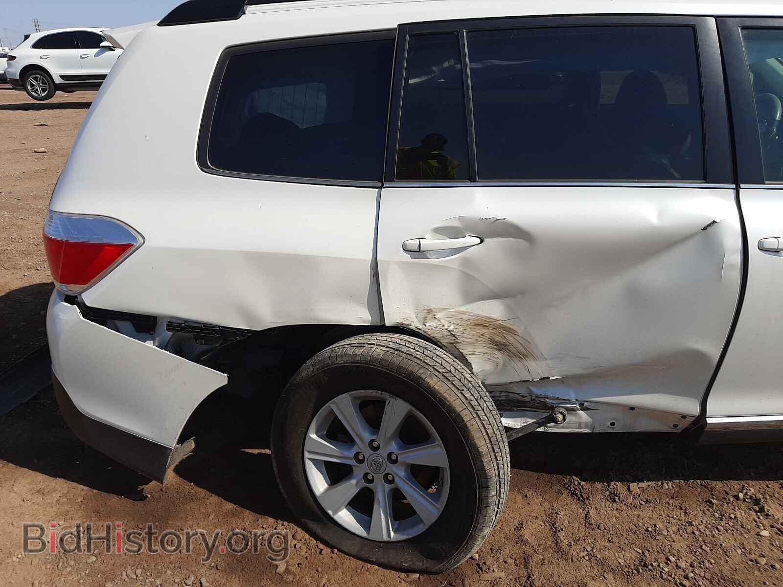 2013 TOYOTA HIGHLANDER - VIN: 5TDBK3EH8DS214417 - Фото 9