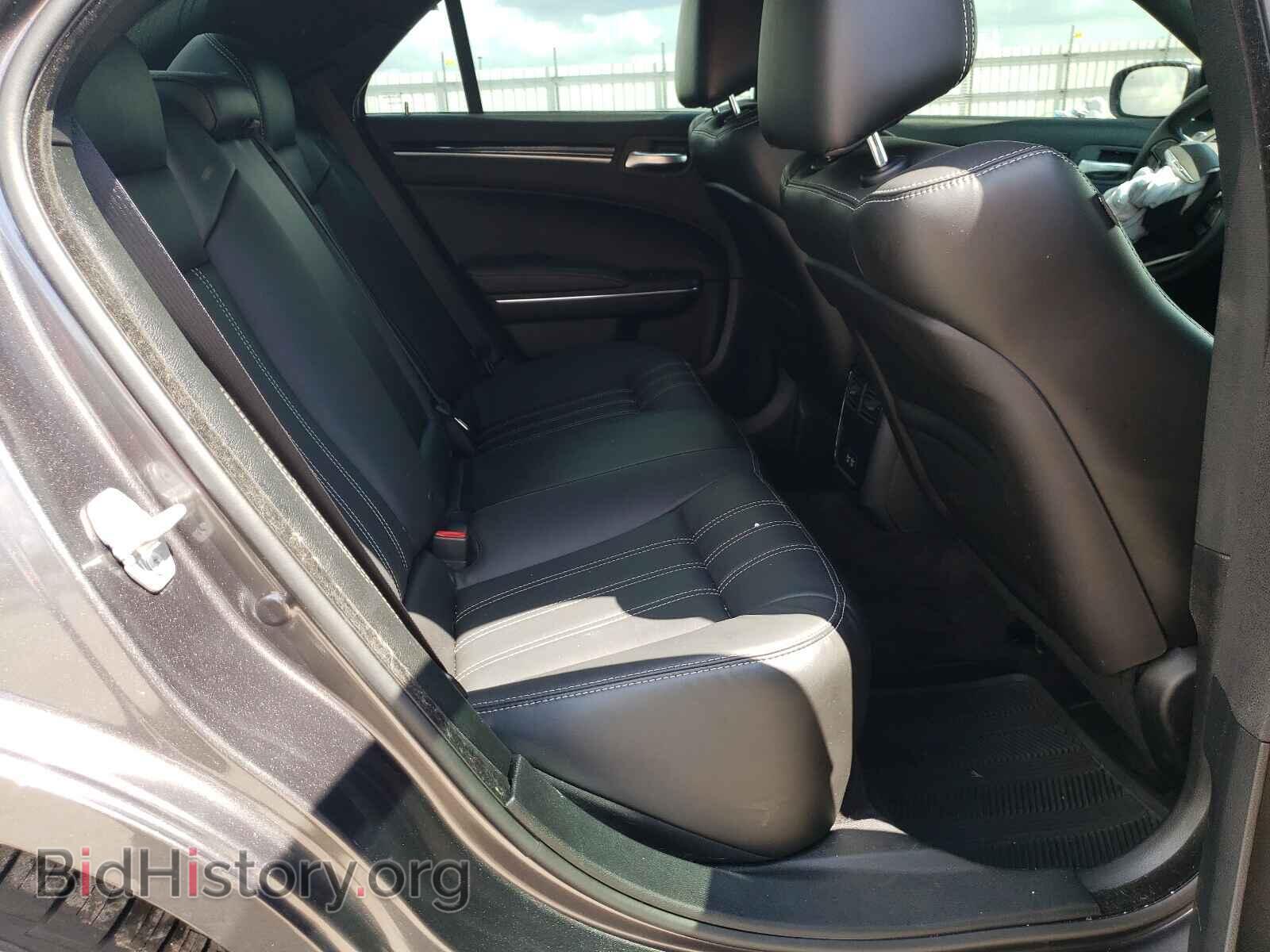 2018 CHRYSLER 300 - VIN: 2C3CCAGG2JH165806 - Фото 6