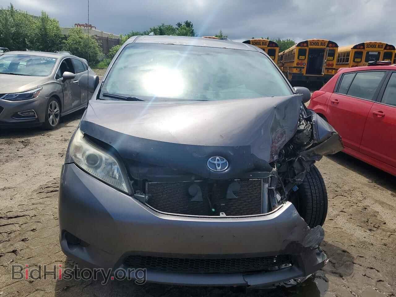 2013 TOYOTA SIENNA - VIN: 5TDKK3DC8DS355882 - Фото 5