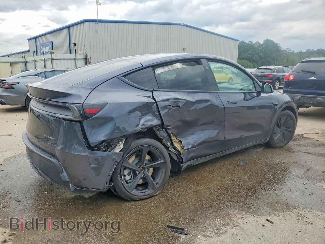 2026 TESLA MODEL Y - VIN: 7SAYGDEE2TA409598 - Photo 3