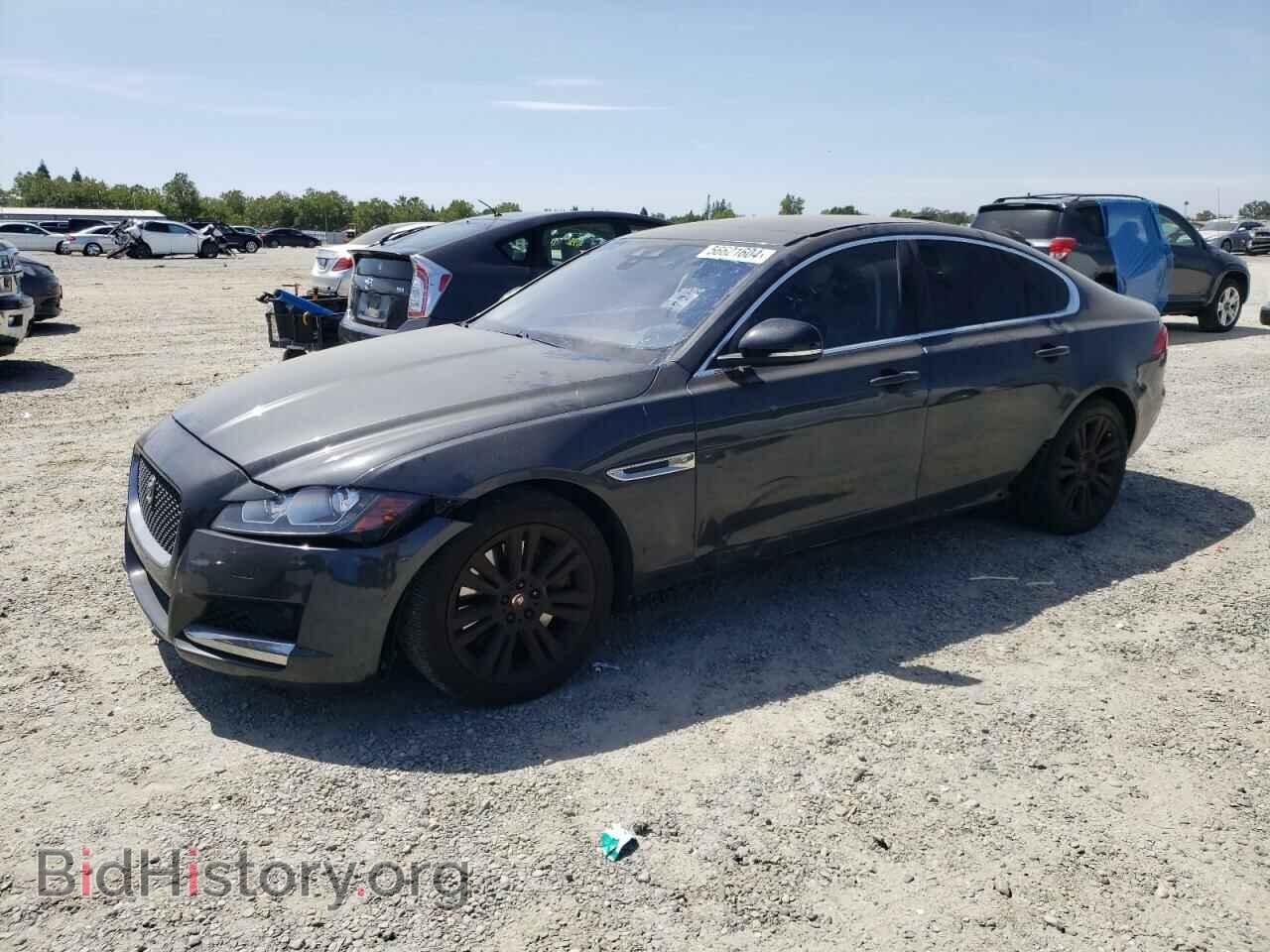 Photo SAJBD4BV5HCY38422 - JAGUAR XF 2017