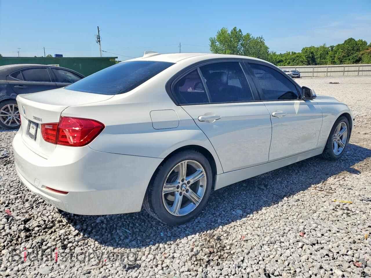 2014 BMW 3 SERIES - VIN: WBA3A5C50EJ464726 - Фото 3