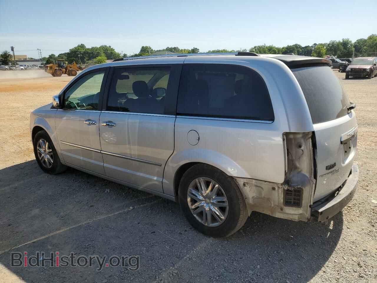 2008 CHRYSLER MINIVAN - VIN: 2A8HR64X28R804345 - Фото 2