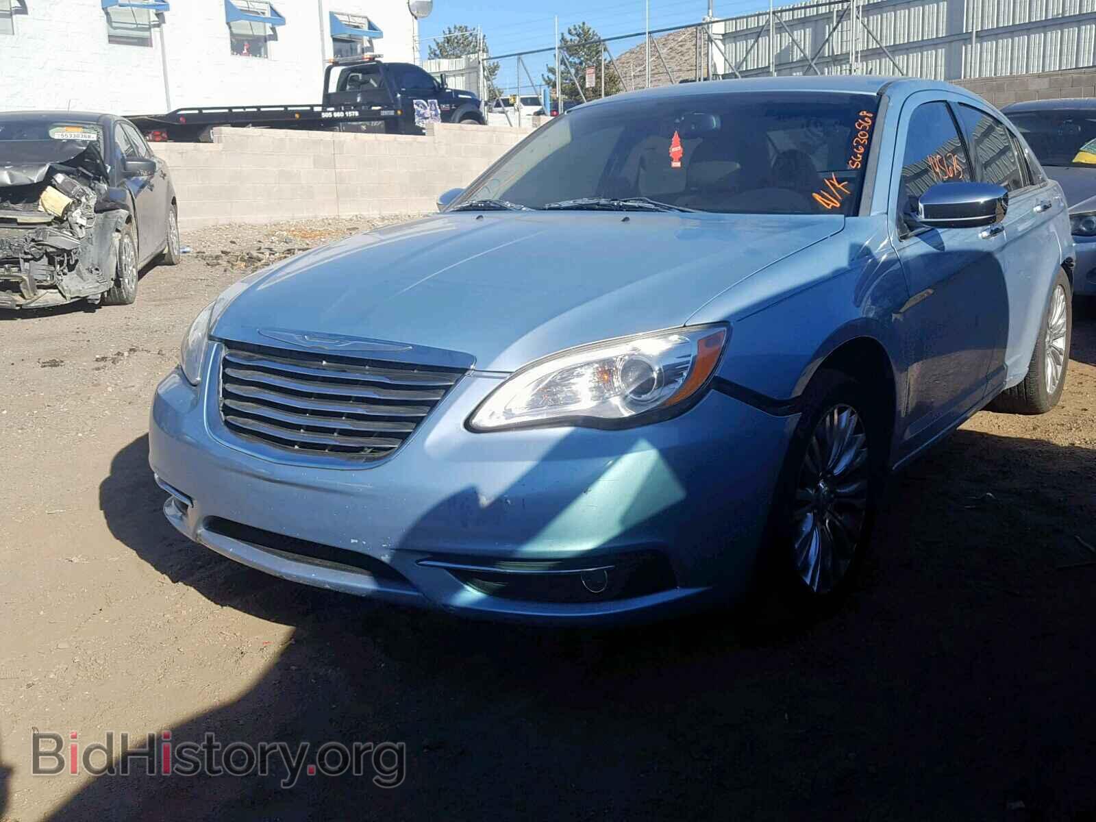 2012 CHRYSLER 200 - VIN: 1C3CCBCG0CN184974 - Фото 2