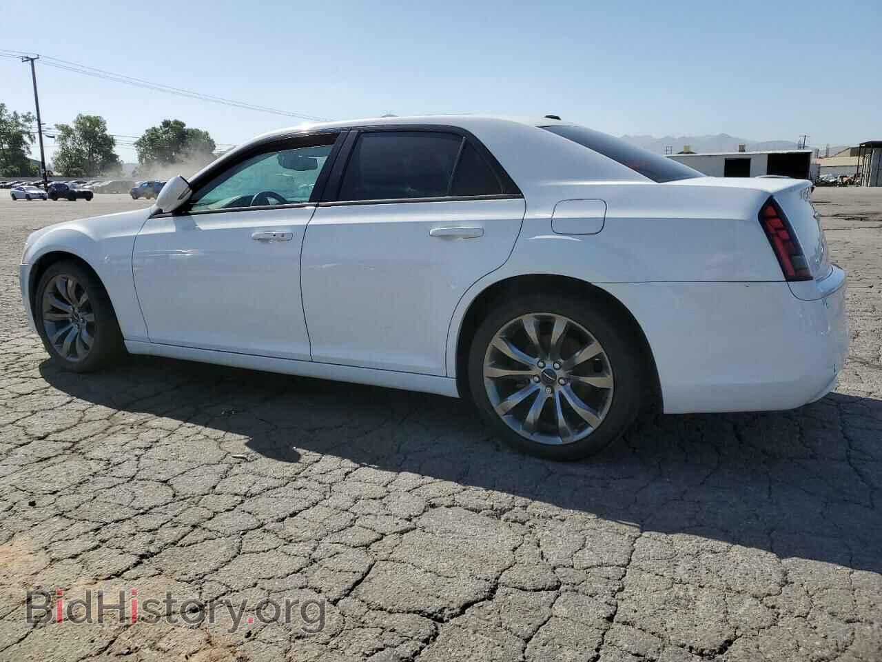 2014 CHRYSLER 300 - VIN: 2C3CCABG2EH273081 - Фото 2