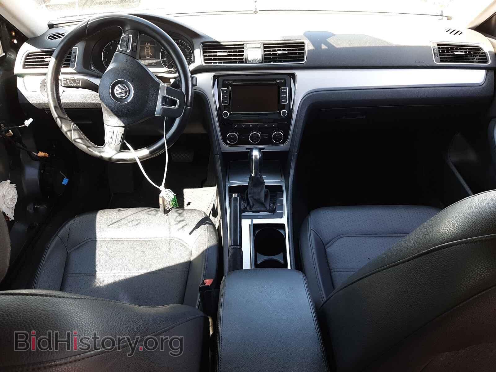 2012 VOLKSWAGEN PASSAT - VIN: 1VWBP7A36CC049015 - Фото 9