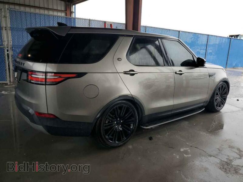 2017 Land Rover DISCOVERY (VIN SALRTBBVXHA016207) — photo 3 of 14