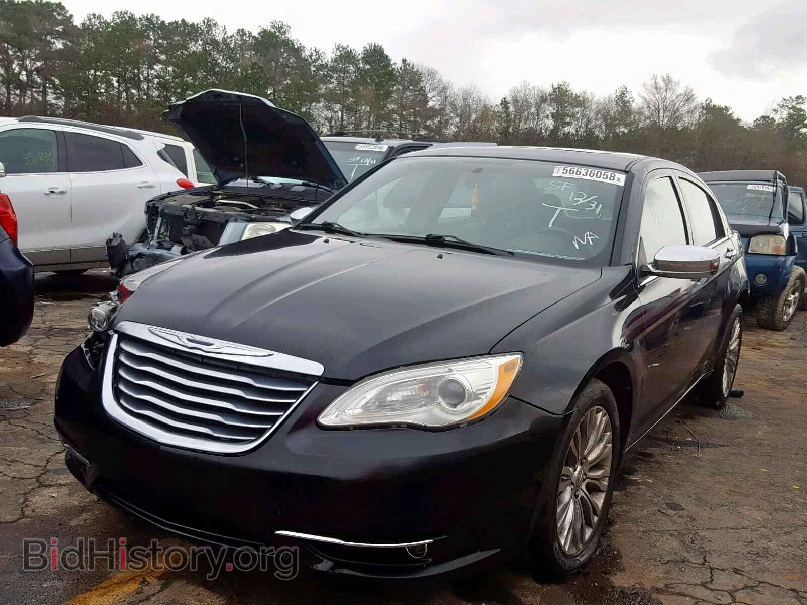 2011 CHRYSLER 200 - VIN: 1C3BC2FG7BN619950 - Photo 2