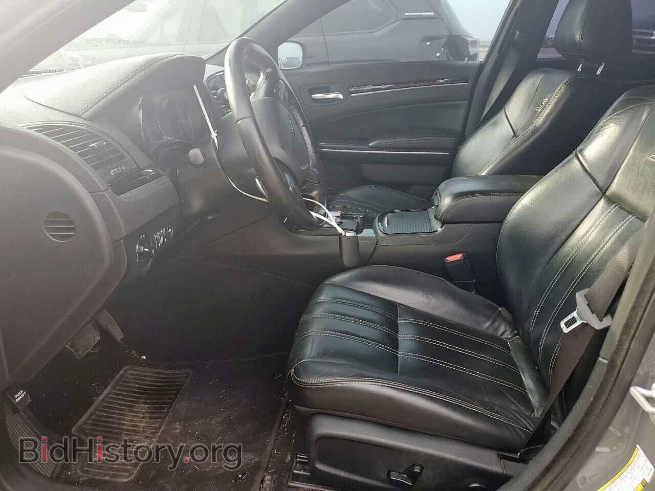 2019 CHRYSLER 300 - VIN: 2C3CCABG3KH516666 - Фото 7