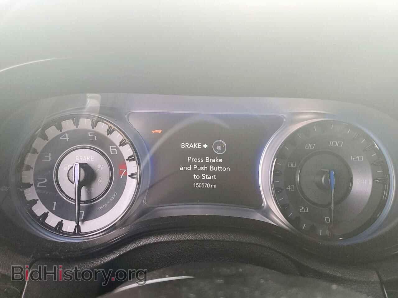 2019 CHRYSLER 300 - VIN: 2C3CCABG3KH516666 - Фото 9