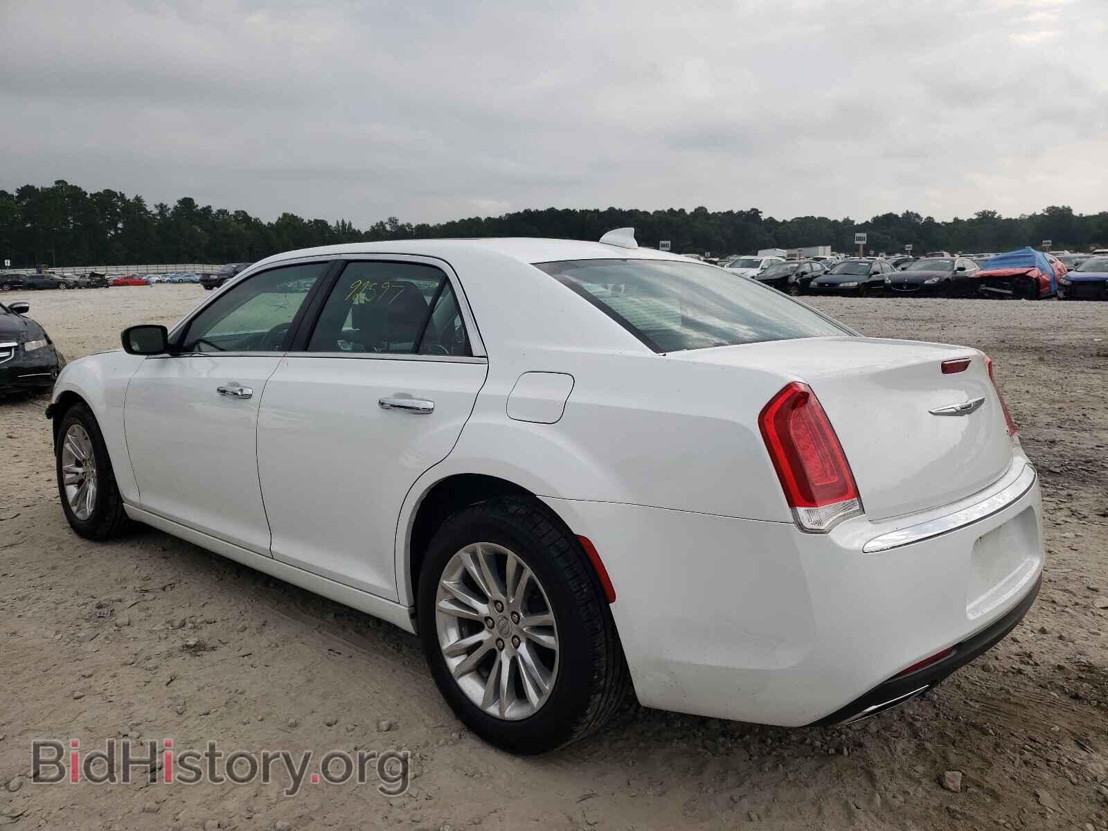 2016 CHRYSLER 300 - VIN: 2C3CCAEG2GH181709 - Фото 3