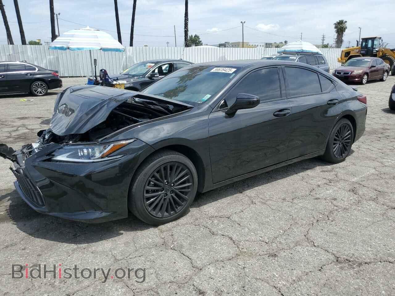 Photo 58ADA1C19RU045411 - LEXUS ES300 2024