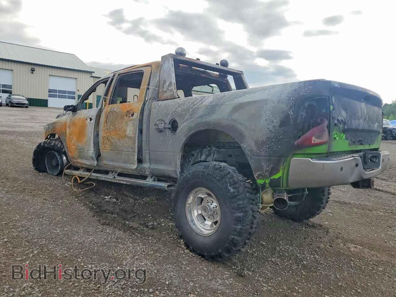 2017 RAM 2500 - VIN: 3C6UR5CJ5HG550933 - Photo 2